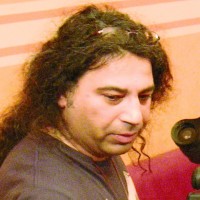Darioush_Shirvani_amSet_Schattenmenschen